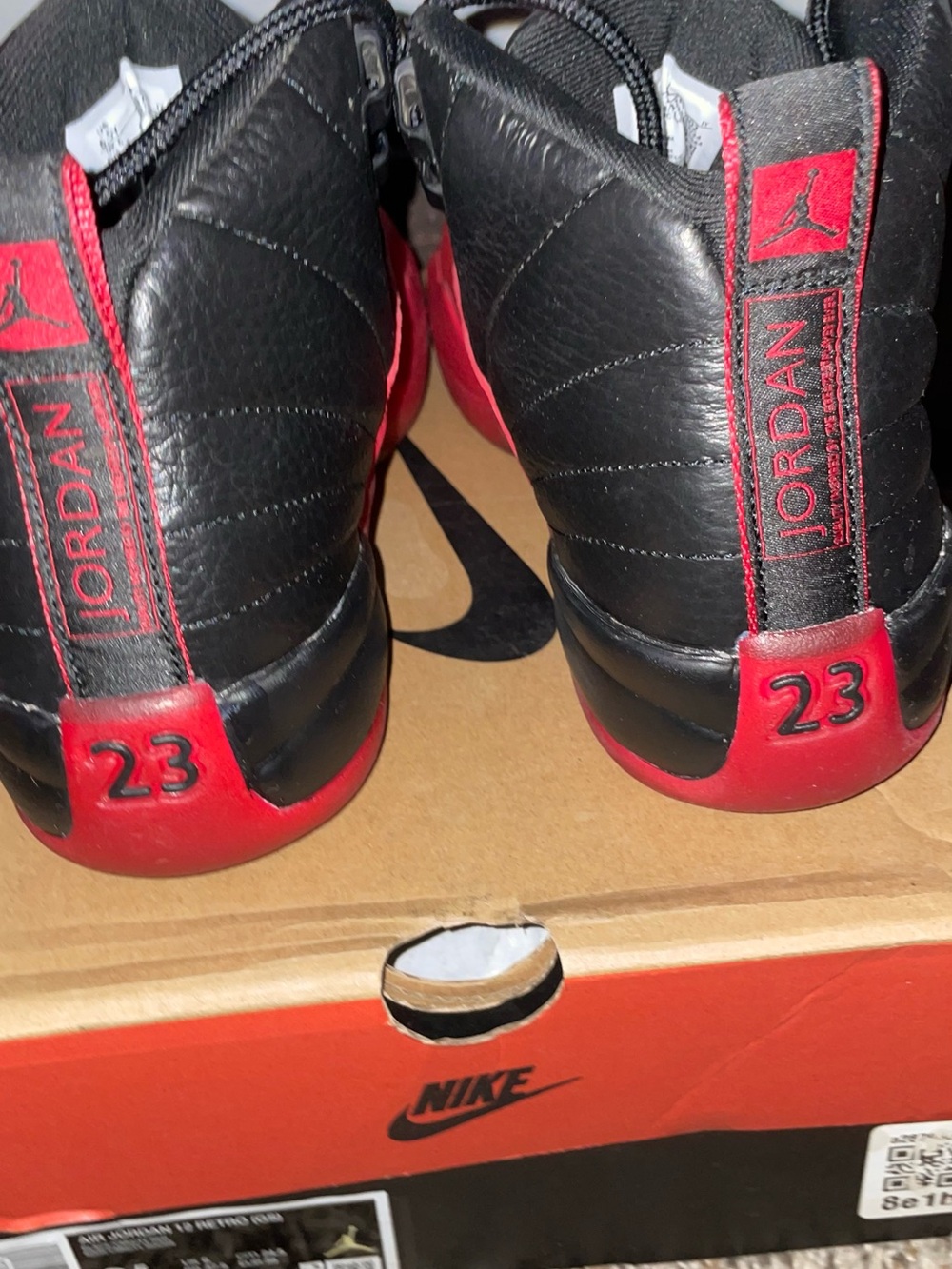 Air Jordan 12 Retro GS 'Flu Game' 2025 - Picture 3 of 4